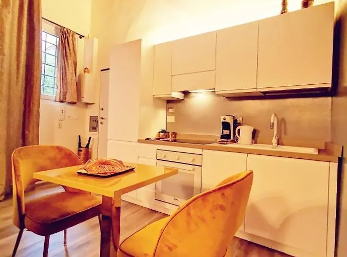 Dechiari21 Boutique * Μπολόνια